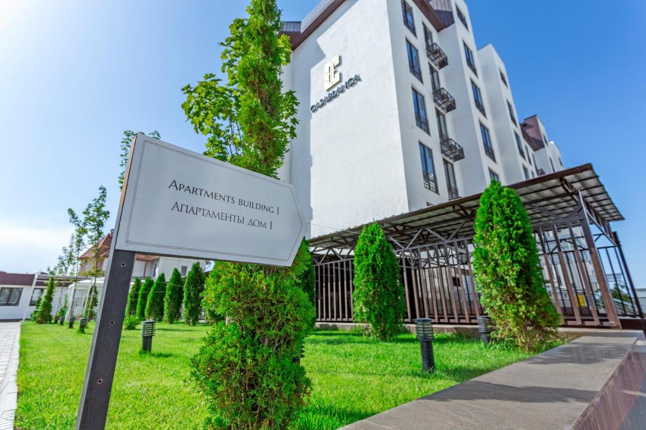 Casablanca Apart Hotel Bisjkek Eksteriør bilde